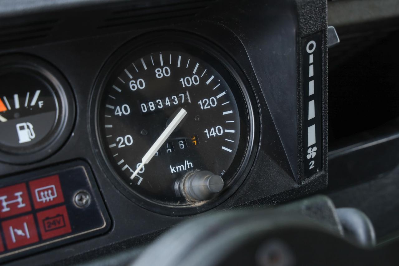1990 Land Rover 90 Pick-up with canvas top &ldquo;Restored-rebuilt-renewed&rdquo;