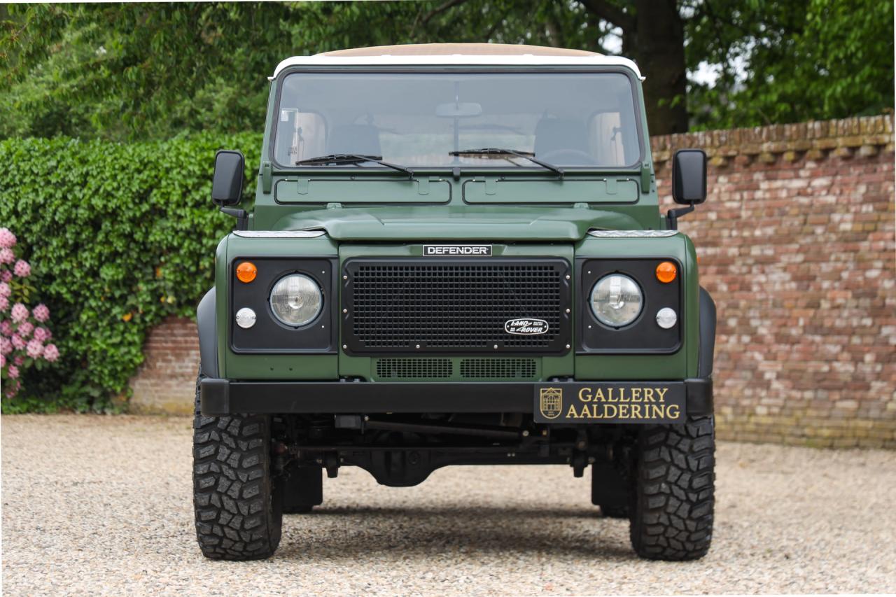 1990 Land Rover 90 Pick-up with canvas top &ldquo;Restored-rebuilt-renewed&rdquo;