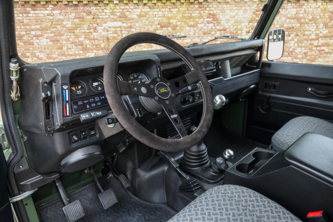 1990 Land Rover 90 Pick-up with canvas top &ldquo;Restored-rebuilt-renewed&rdquo;