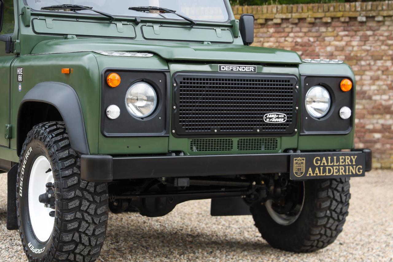 1990 Land Rover 90 Pick-up with canvas top &ldquo;Restored-rebuilt-renewed&rdquo;