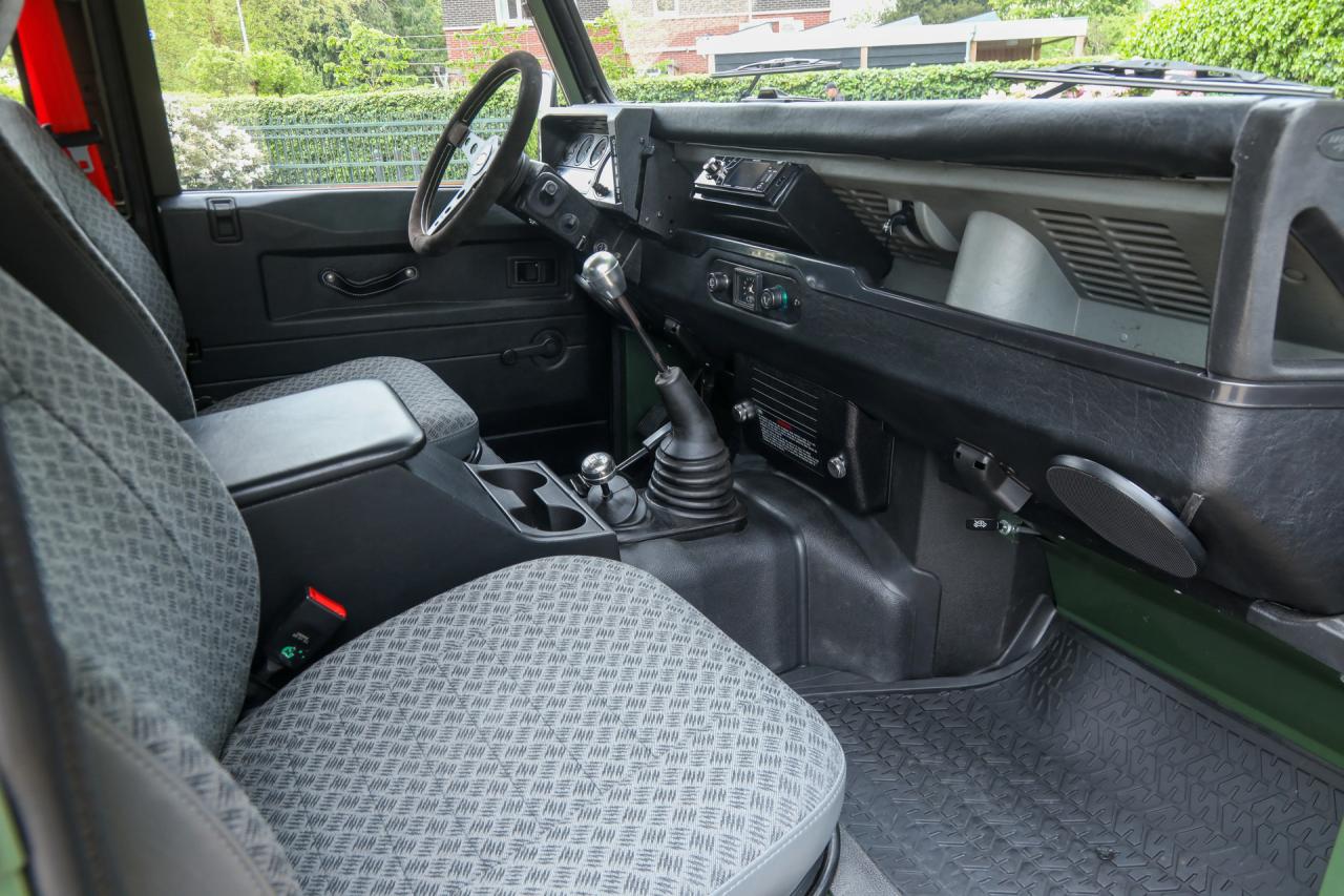 1990 Land Rover 90 Pick-up with canvas top &ldquo;Restored-rebuilt-renewed&rdquo;