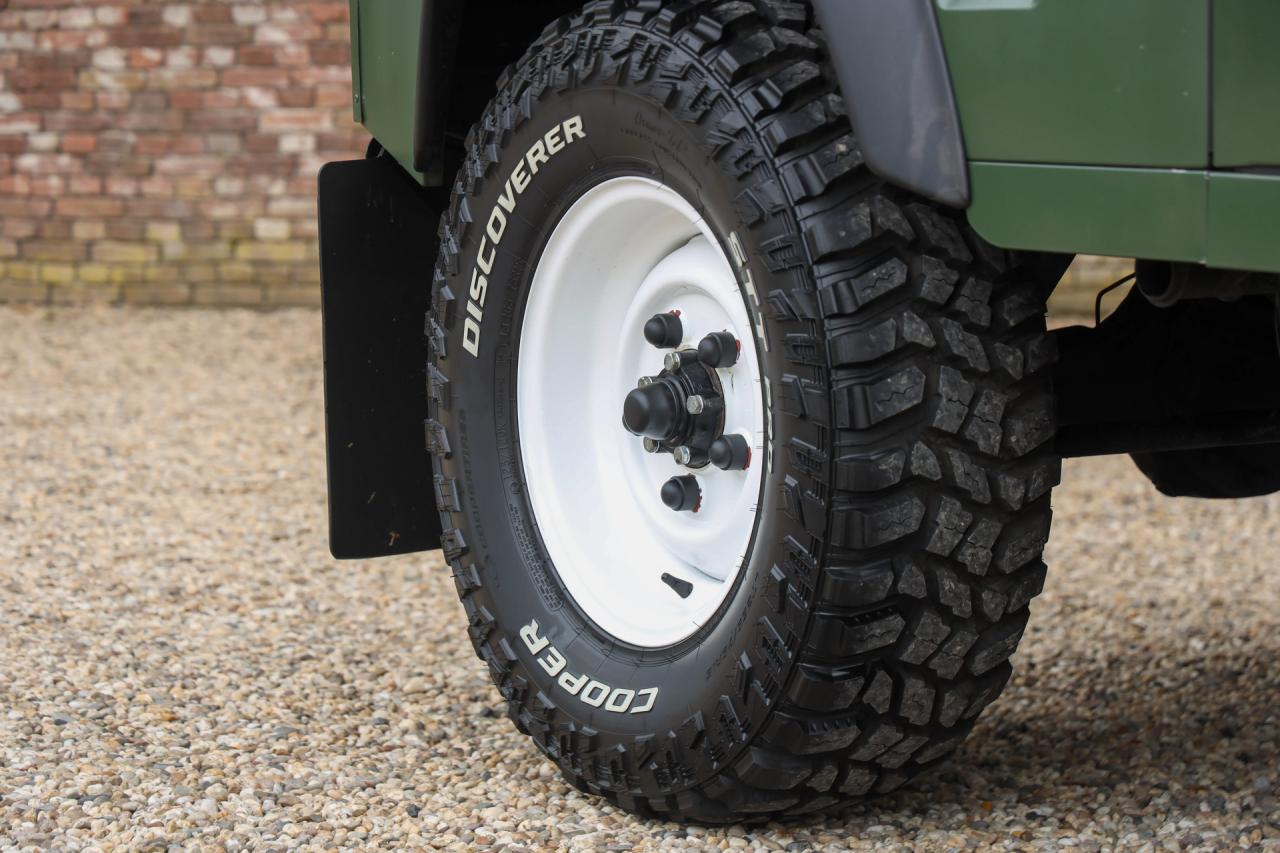 1990 Land Rover 90 Pick-up with canvas top &ldquo;Restored-rebuilt-renewed&rdquo;