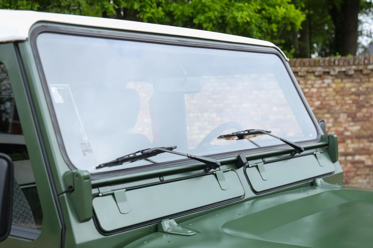 1990 Land Rover 90 Pick-up with canvas top &ldquo;Restored-rebuilt-renewed&rdquo;