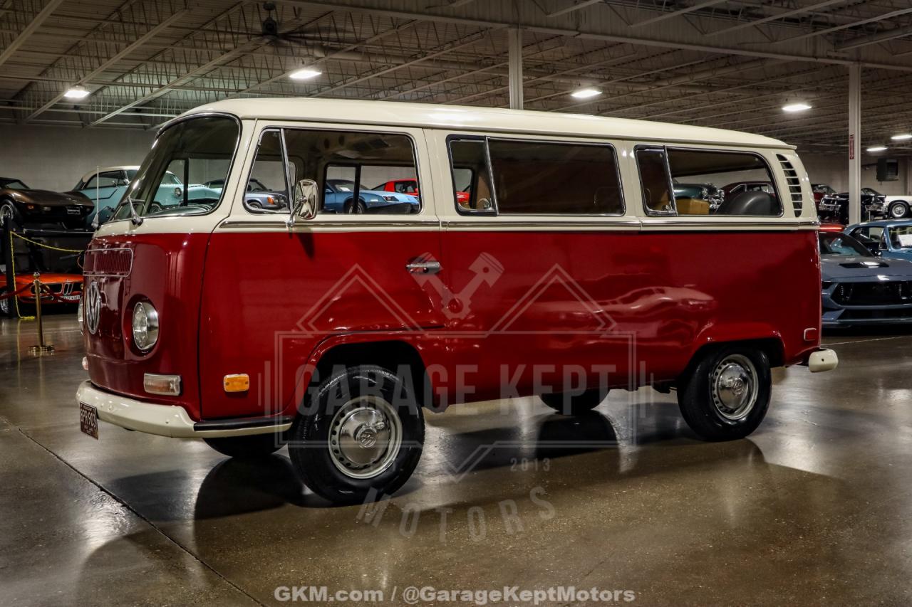 1971 Volkswagen Type 2 Bus