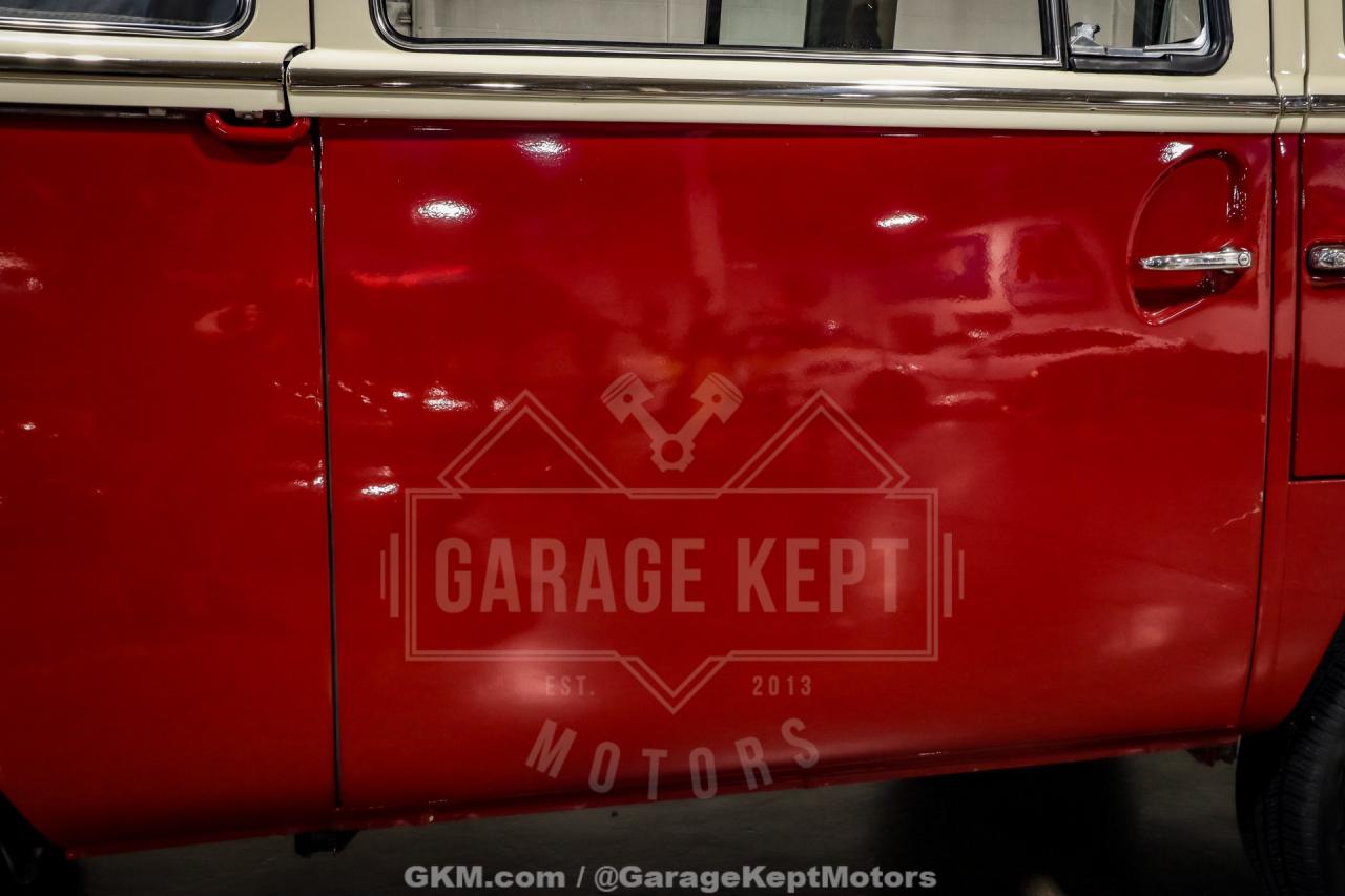 1971 Volkswagen Type 2 Bus