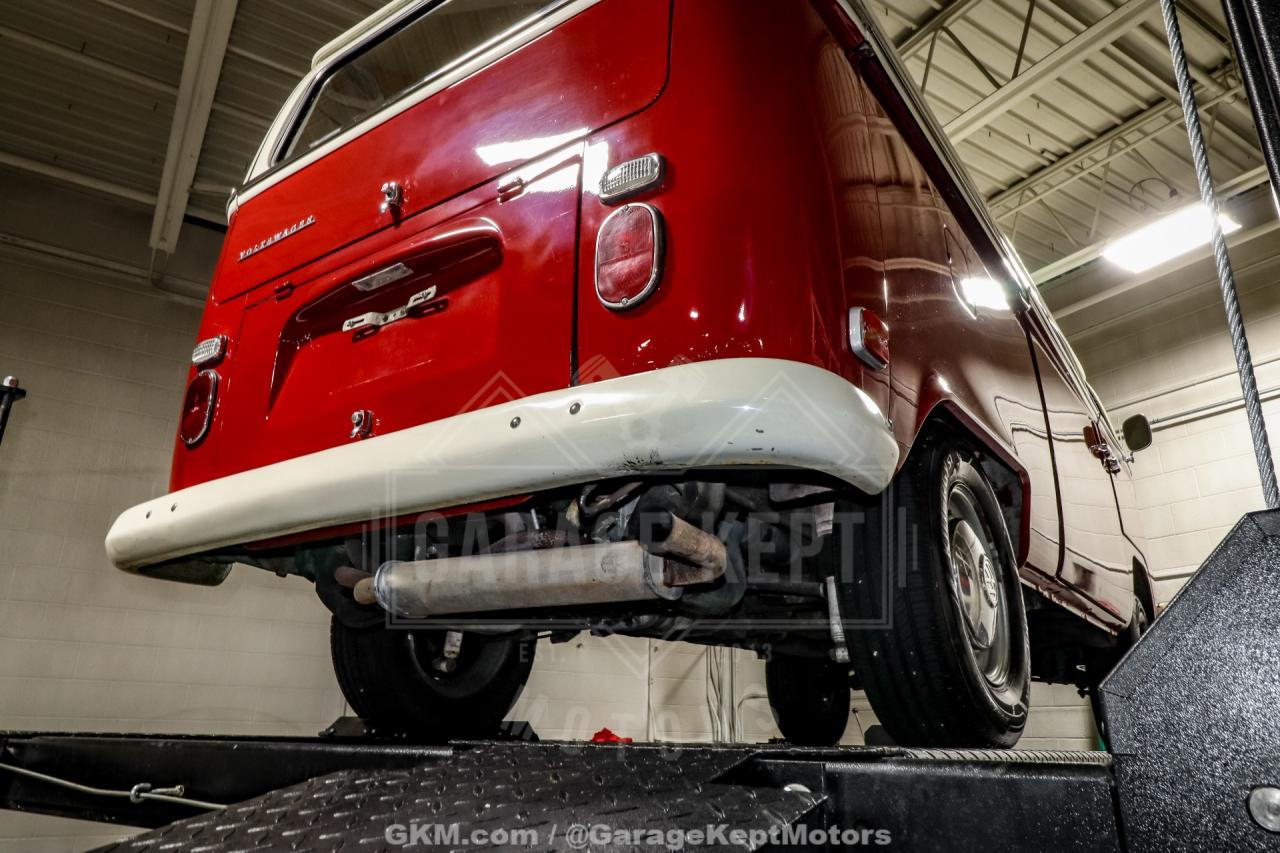 1971 Volkswagen Type 2 Bus