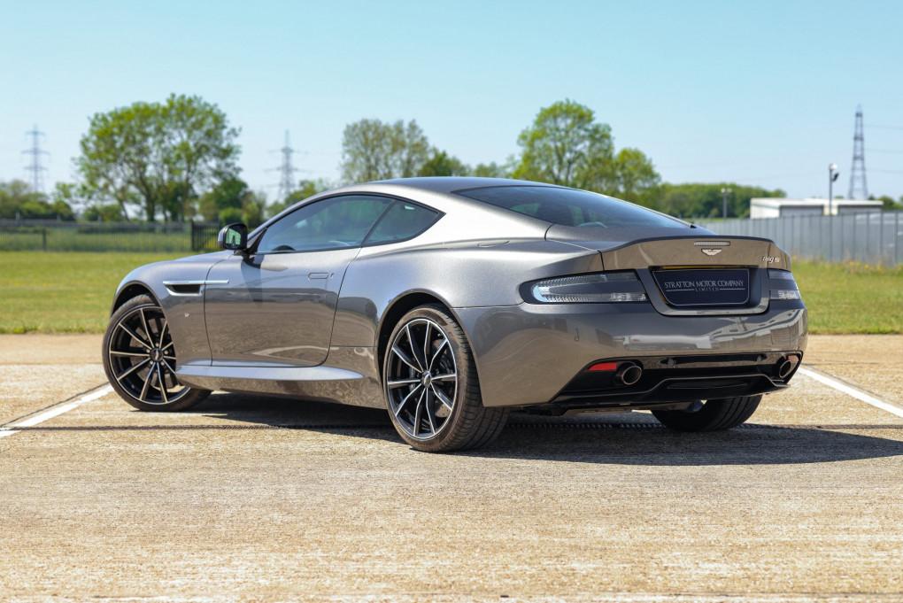 2016 Aston Martin DB9
