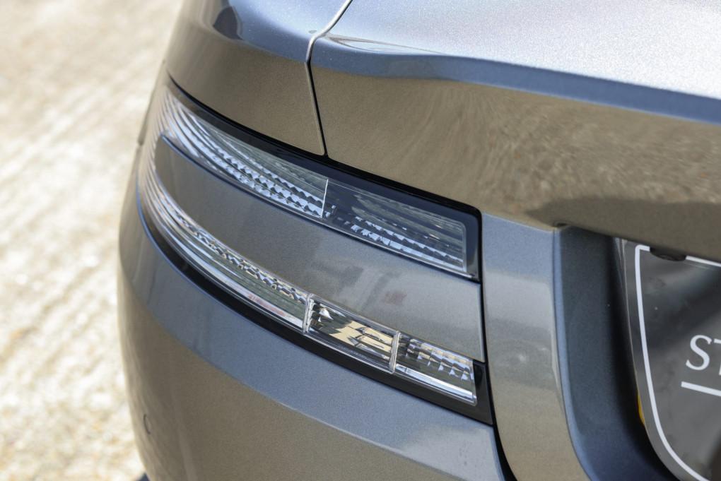 2016 Aston Martin DB9