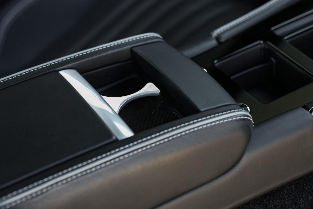 2016 Aston Martin DB9