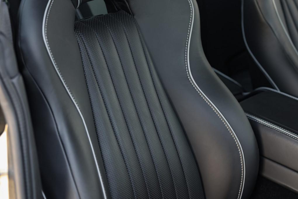 2016 Aston Martin DB9