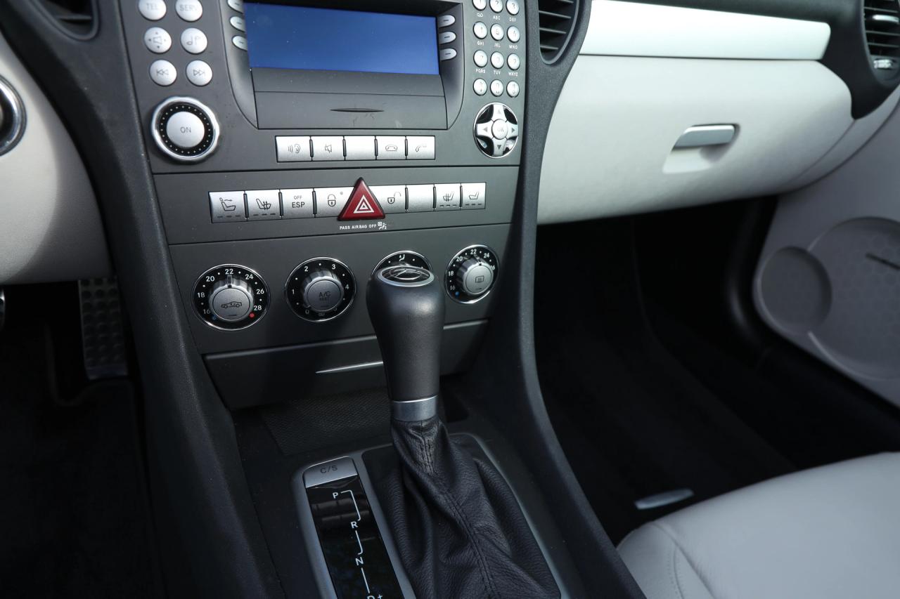 2005 Mercedes - Benz SLK 280 &ldquo;Benitoite Blue with Alpaca&rdquo;