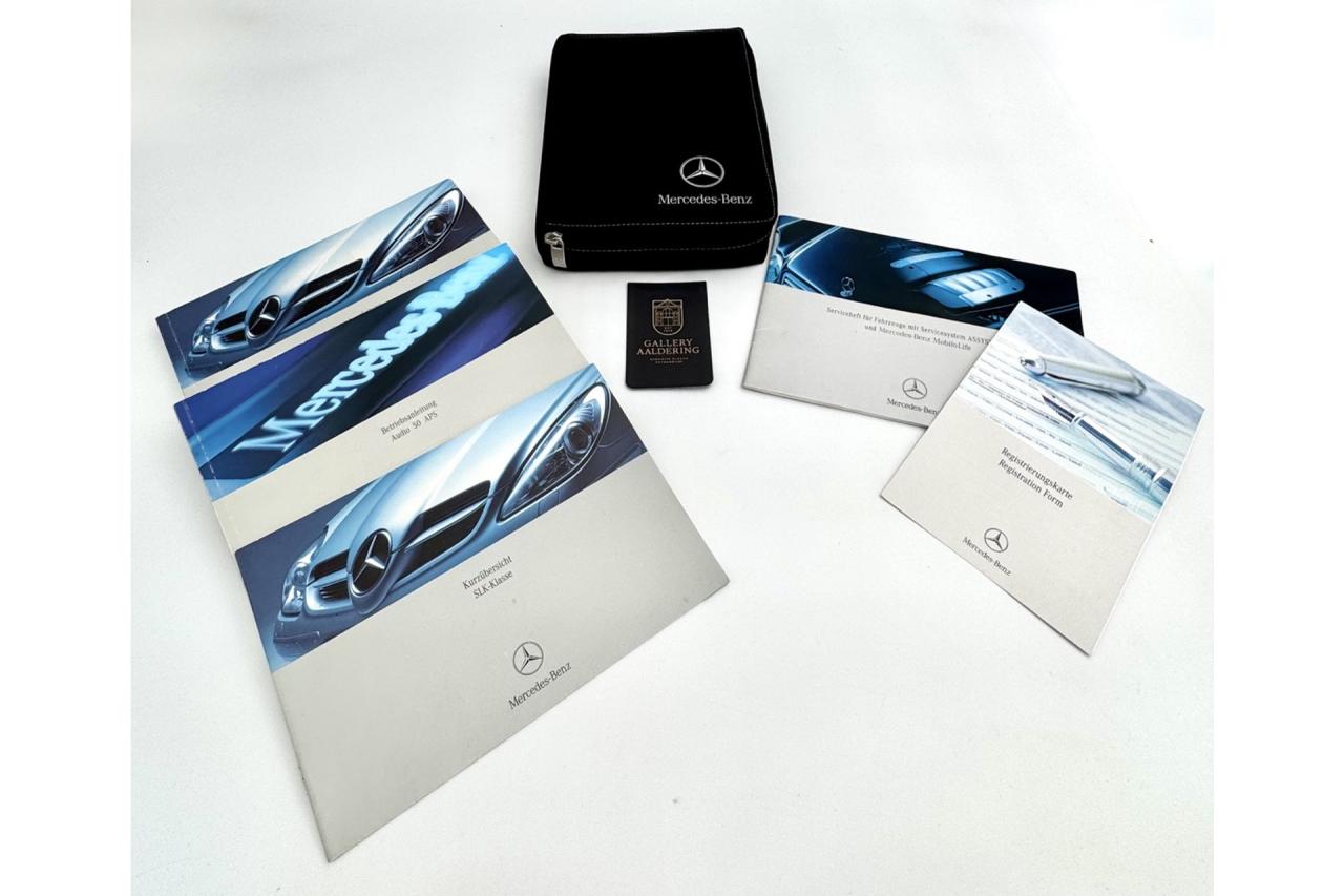 2005 Mercedes - Benz SLK 280 &ldquo;Benitoite Blue with Alpaca&rdquo;