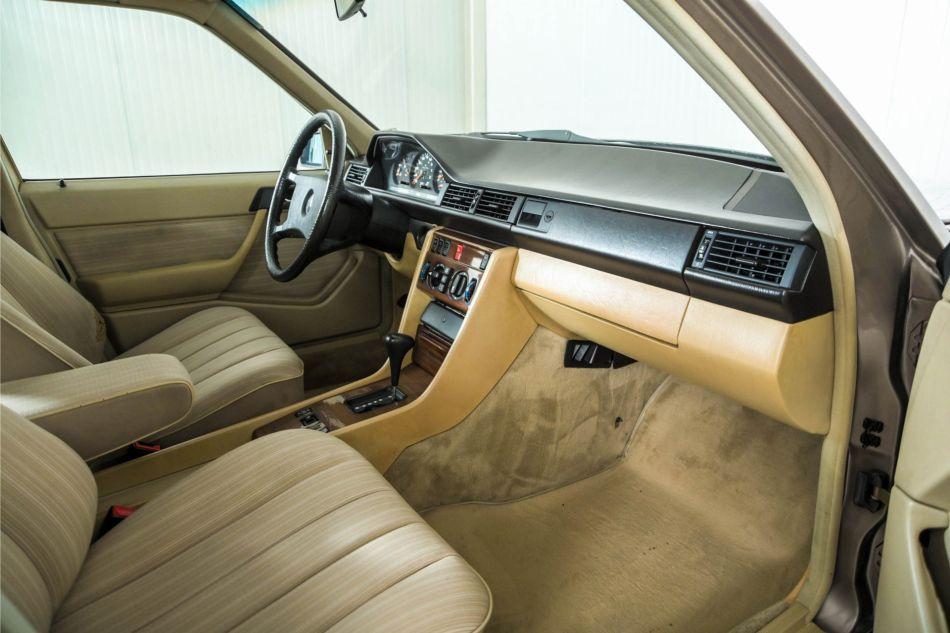 1986 Mercedes - Benz 300TD automaat W124