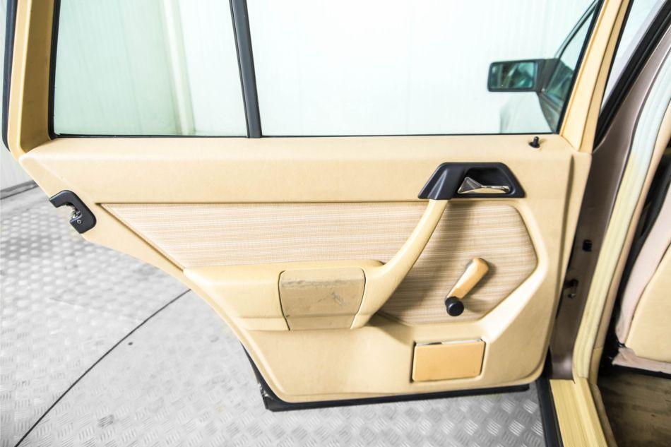 1986 Mercedes - Benz 300TD automaat W124