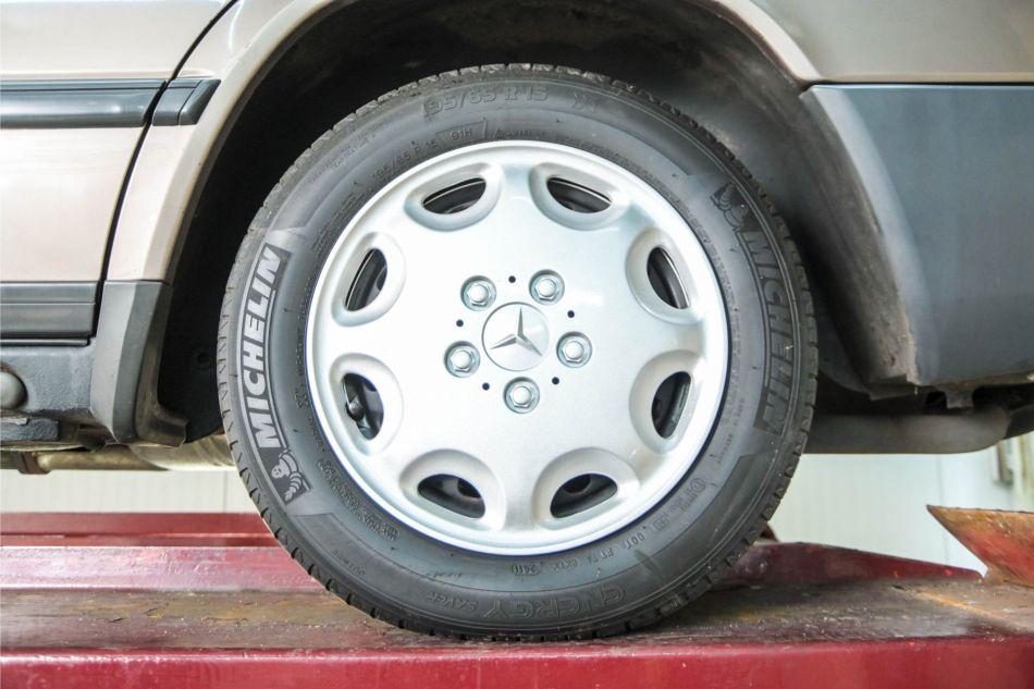 1986 Mercedes - Benz 300TD automaat W124