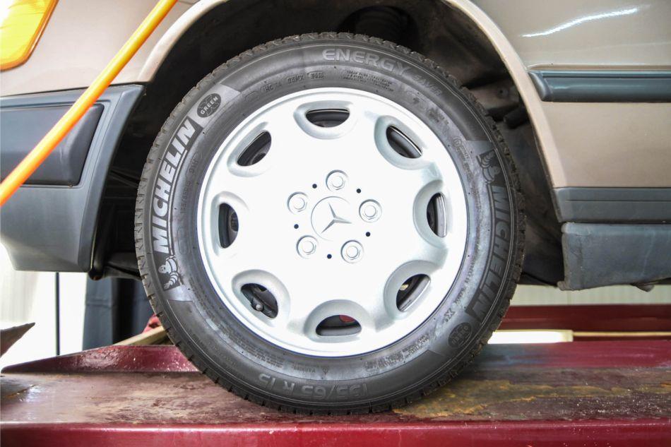 1986 Mercedes - Benz 300TD automaat W124