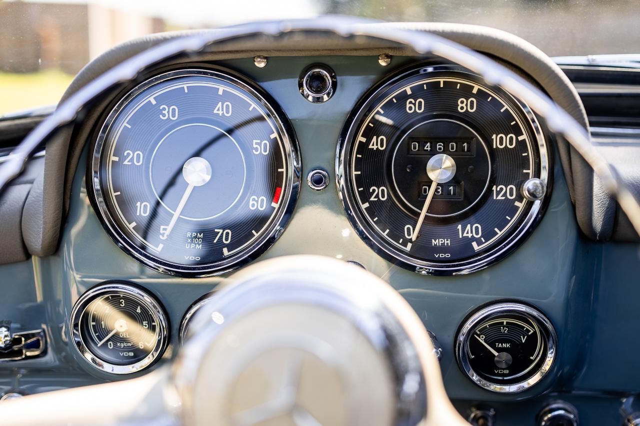 1956 Mercedes - Benz 190 SL