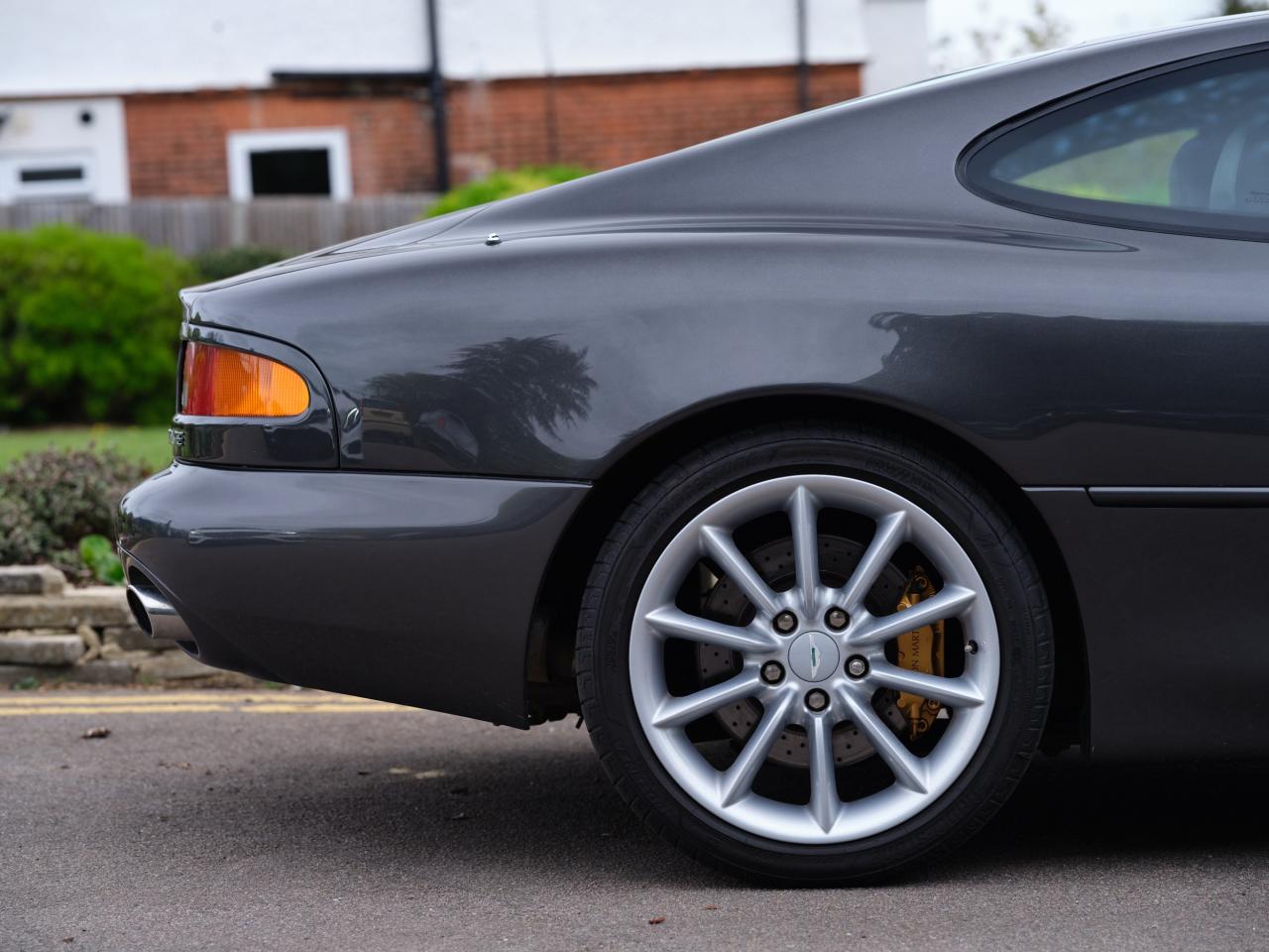 2001 Aston Martin DB7 Vantage