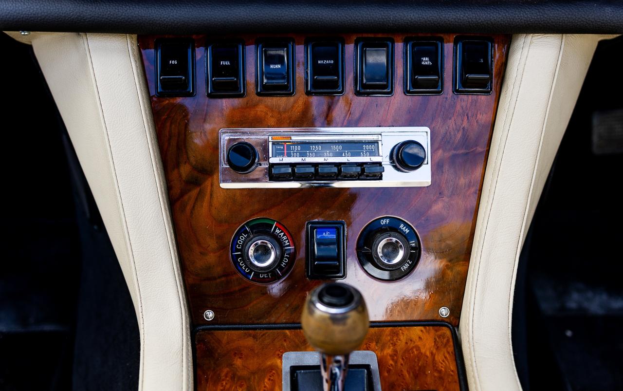 1975 Jensen Interceptor Series III