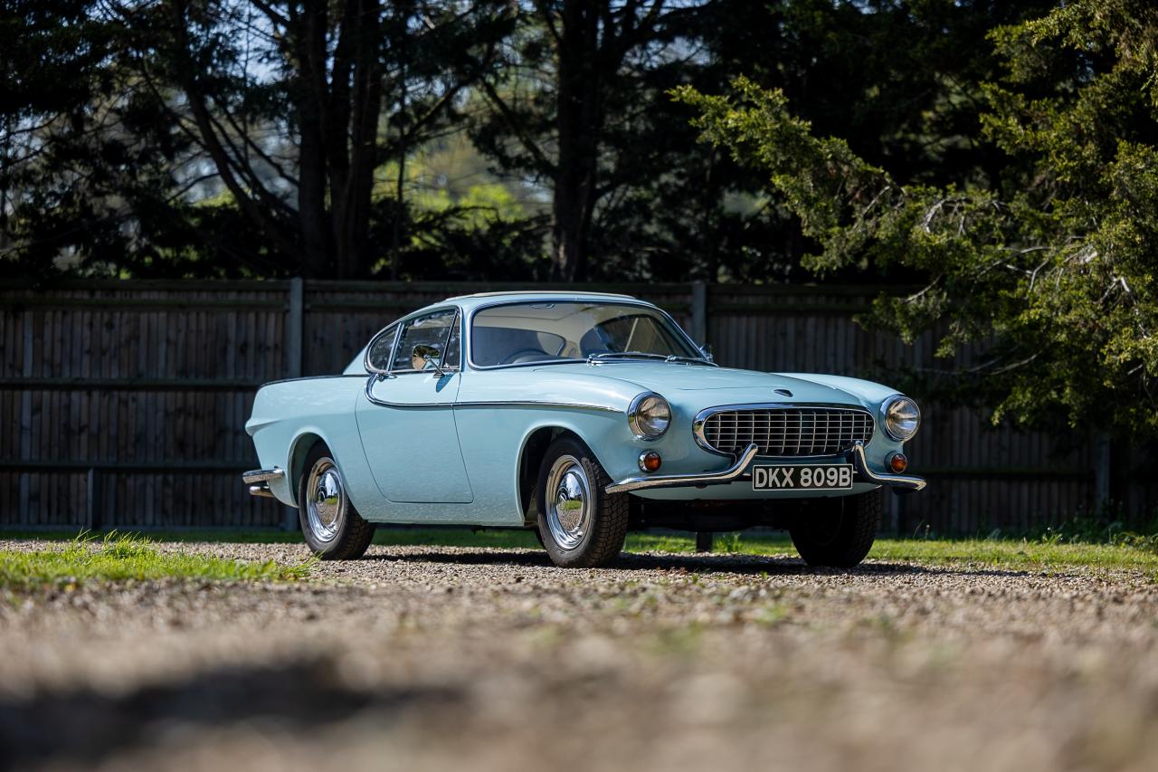 1964 Volvo P1800S