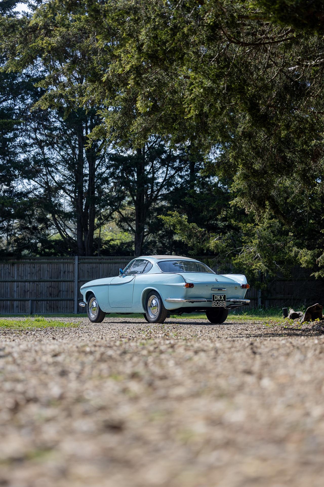 1964 Volvo P1800S