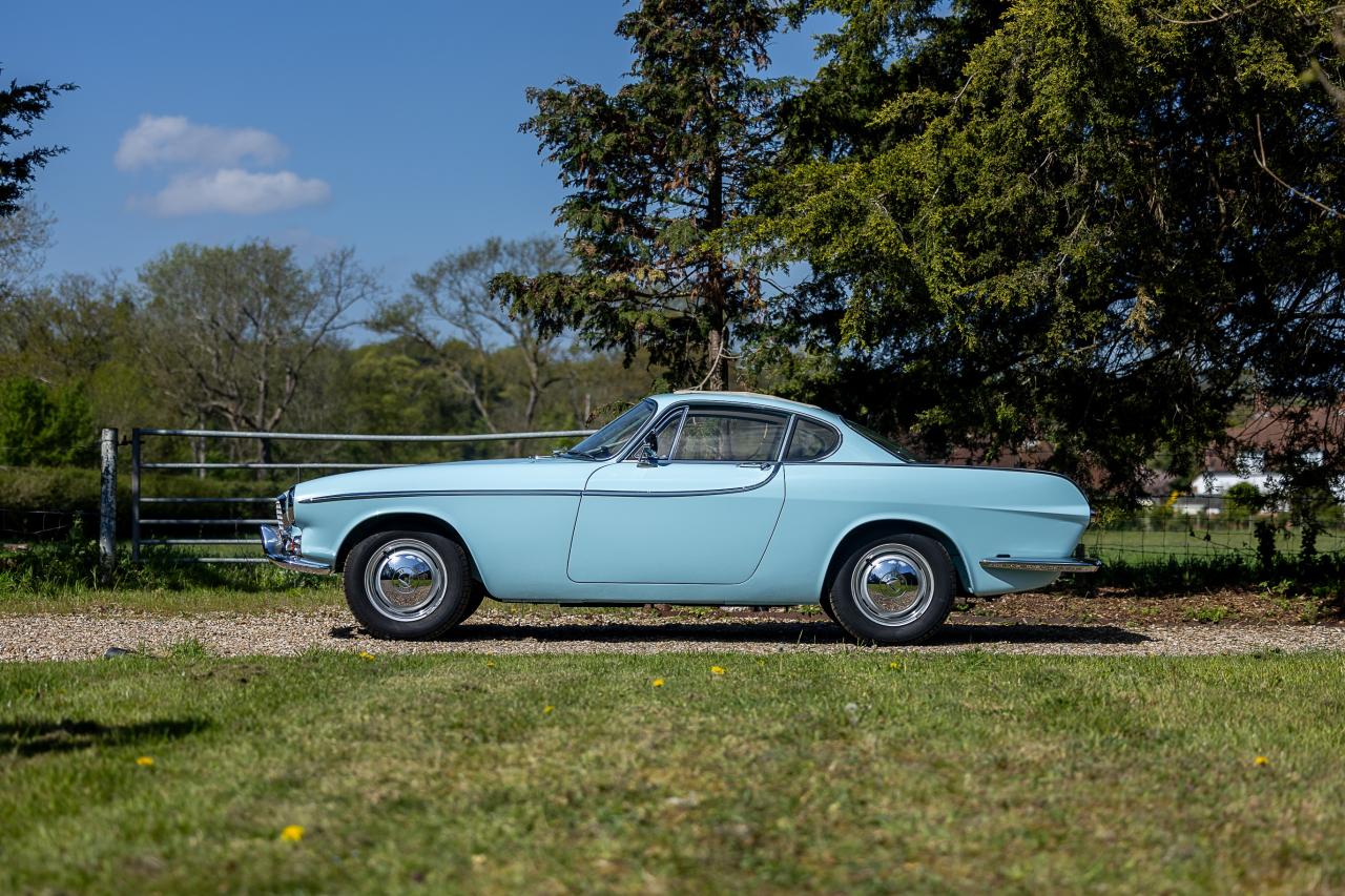 1964 Volvo P1800S