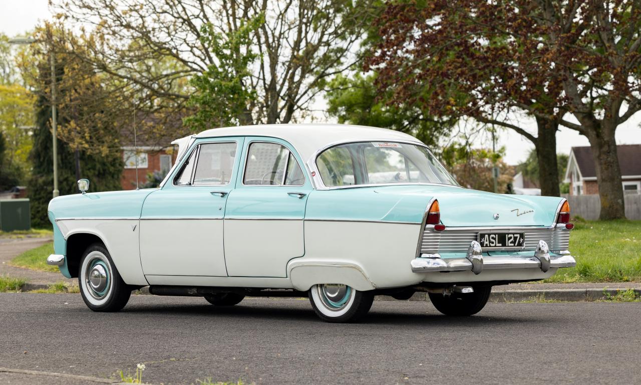 1961 Ford Zodiac Mk. II Lowline