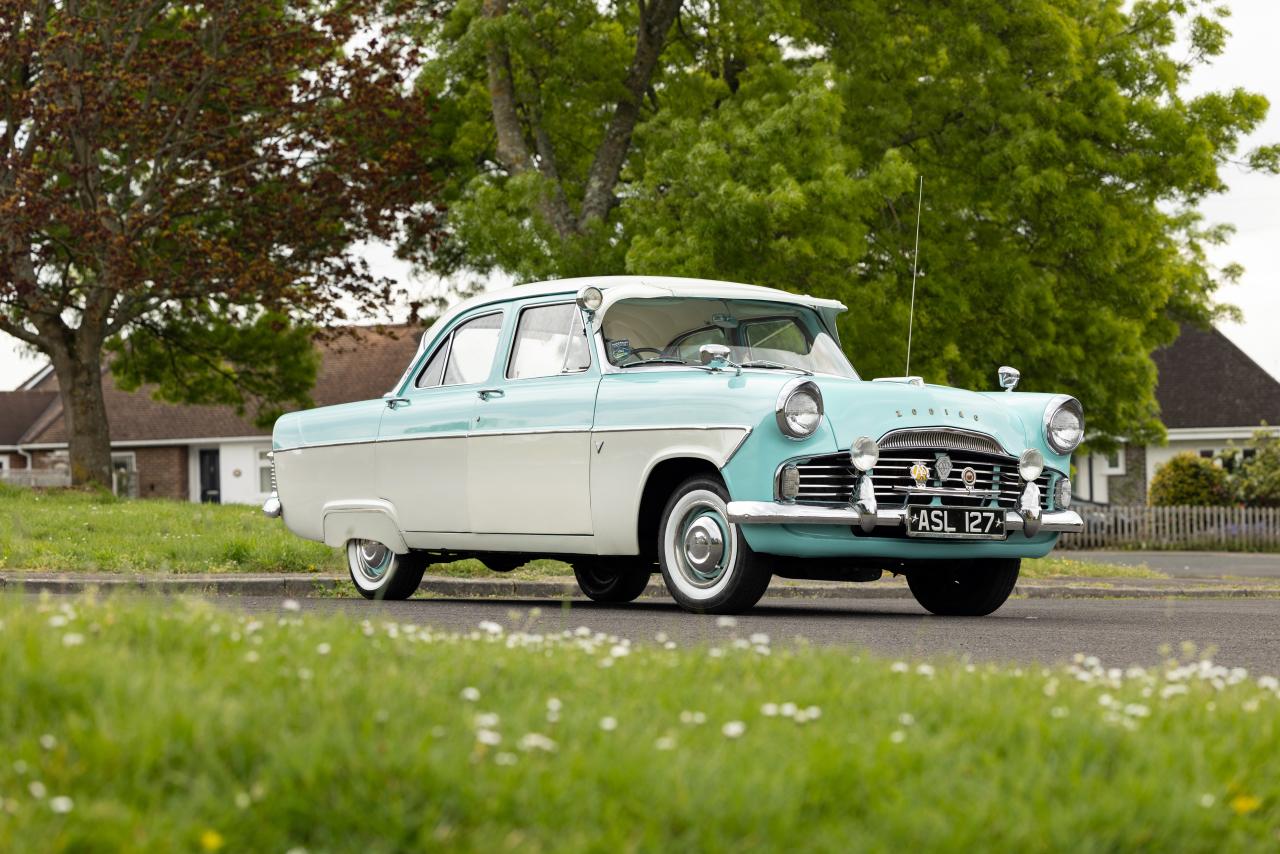 1961 Ford Zodiac Mk. II Lowline