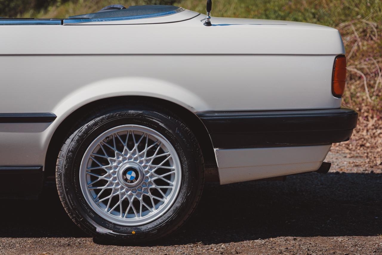 1991 BMW 318i Cabriolet
