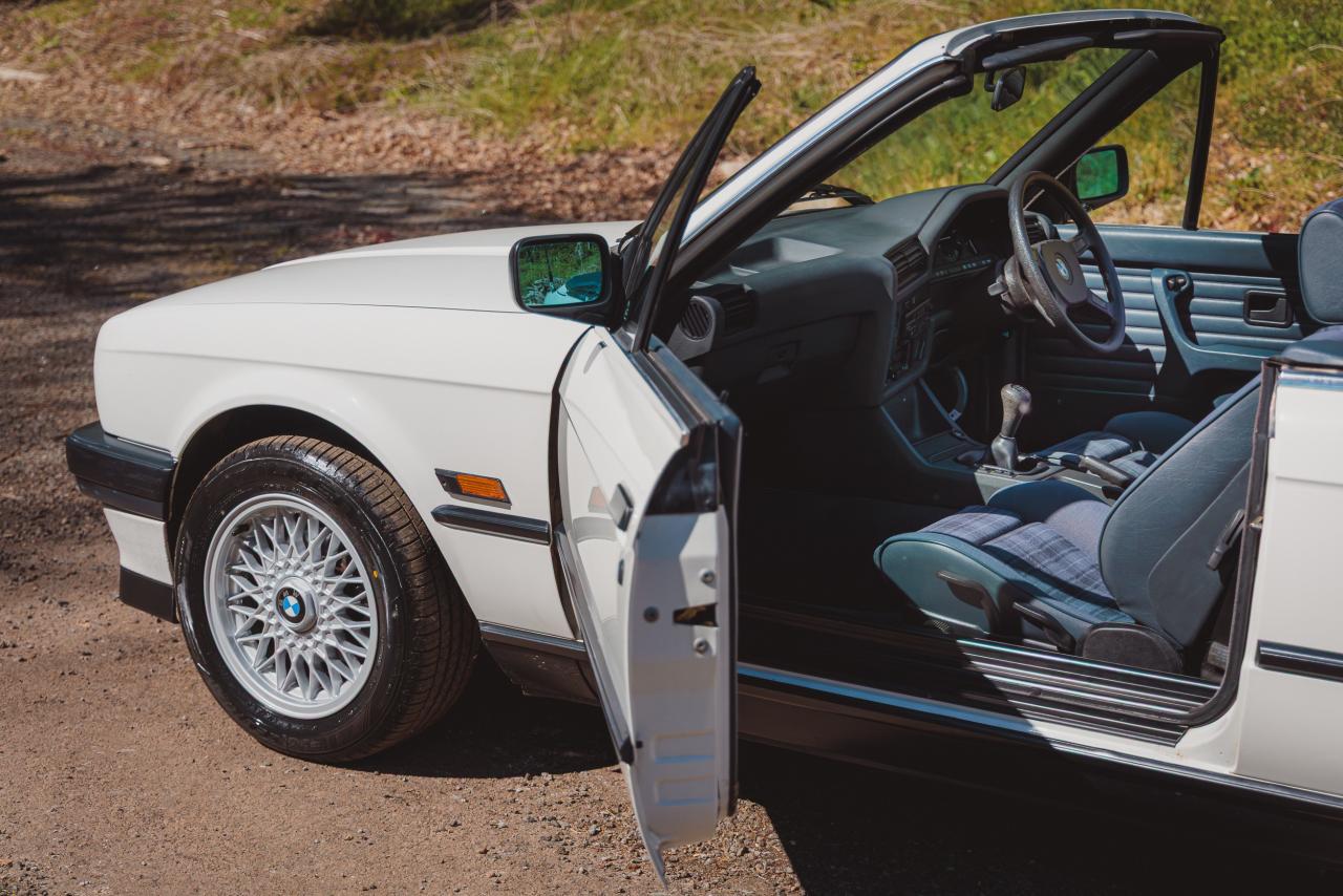 1991 BMW 318i Cabriolet