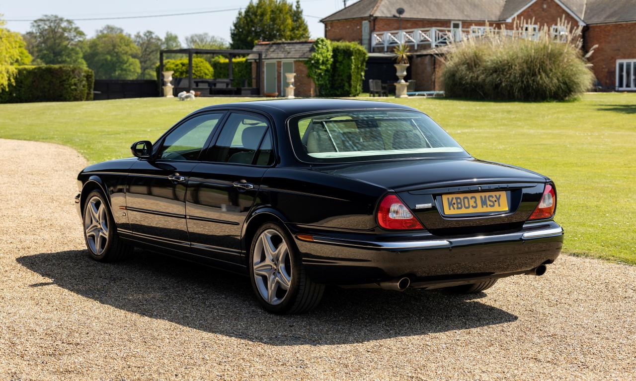 2003 Jaguar XJR