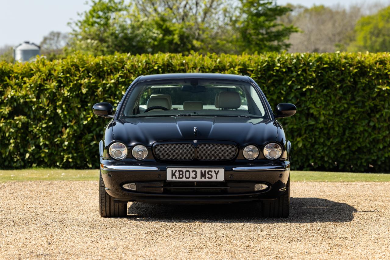 2003 Jaguar XJR