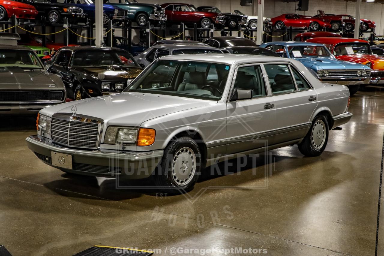 1991 Mercedes - Benz 560-Class