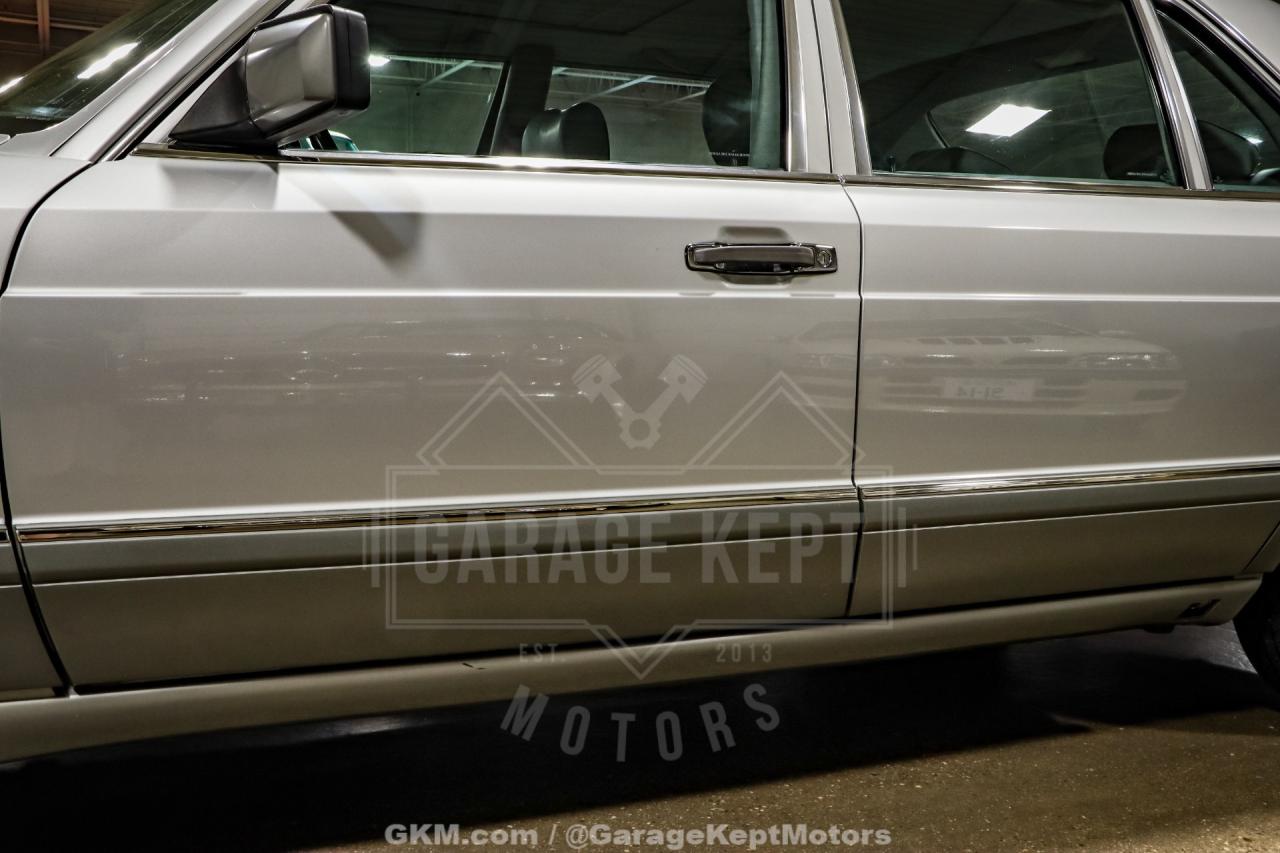 1991 Mercedes - Benz 560-Class