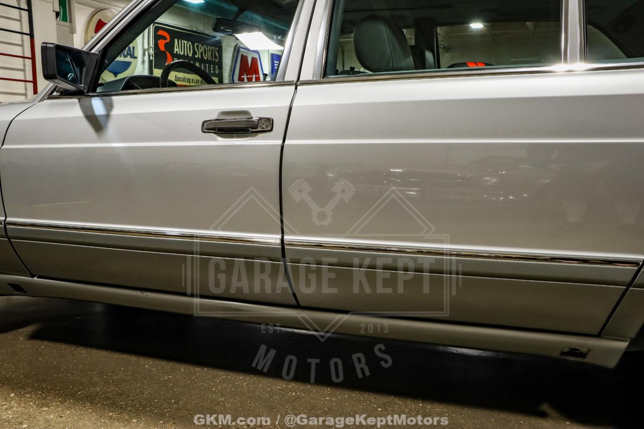 1991 Mercedes - Benz 560-Class
