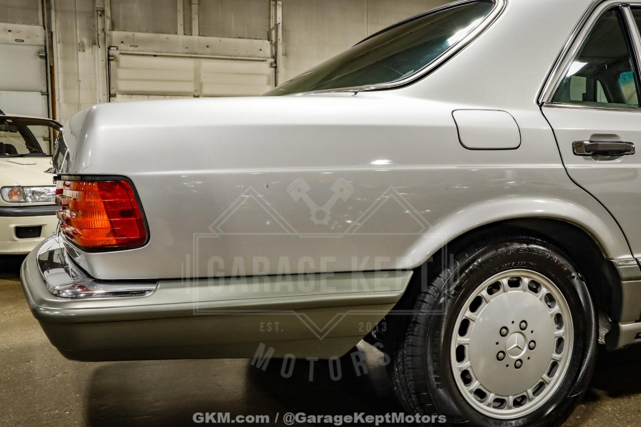 1991 Mercedes - Benz 560-Class