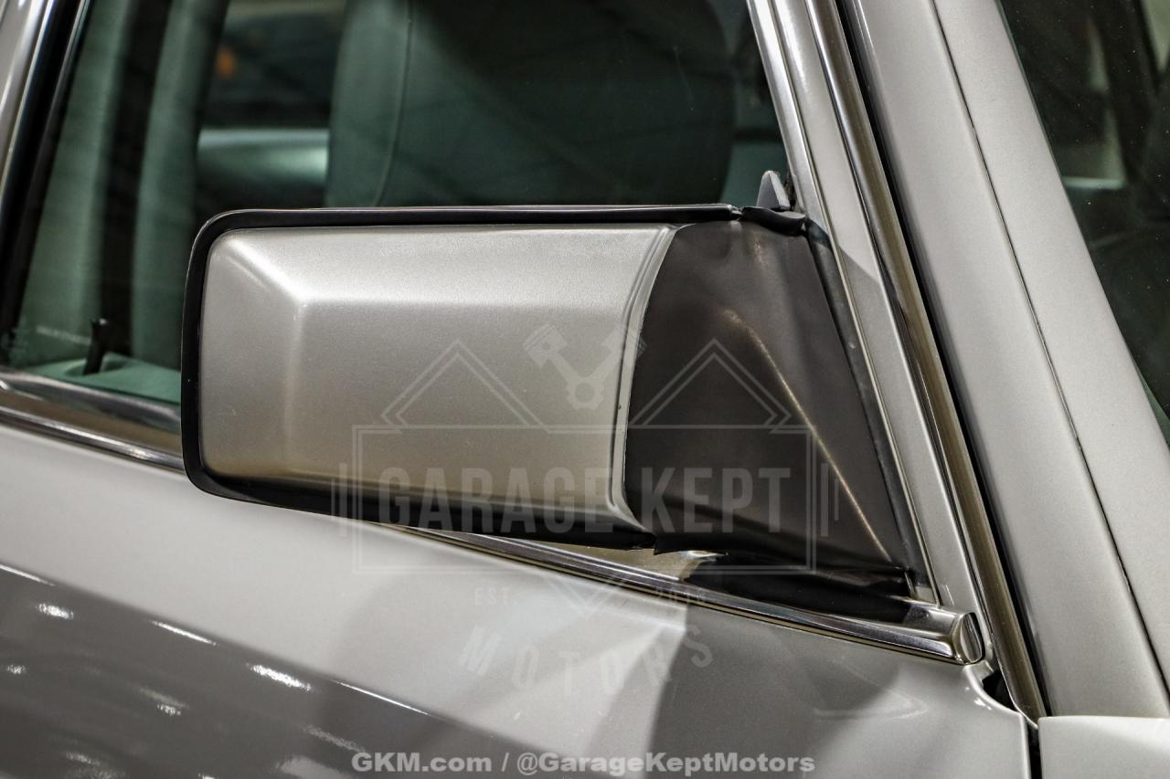 1991 Mercedes - Benz 560-Class