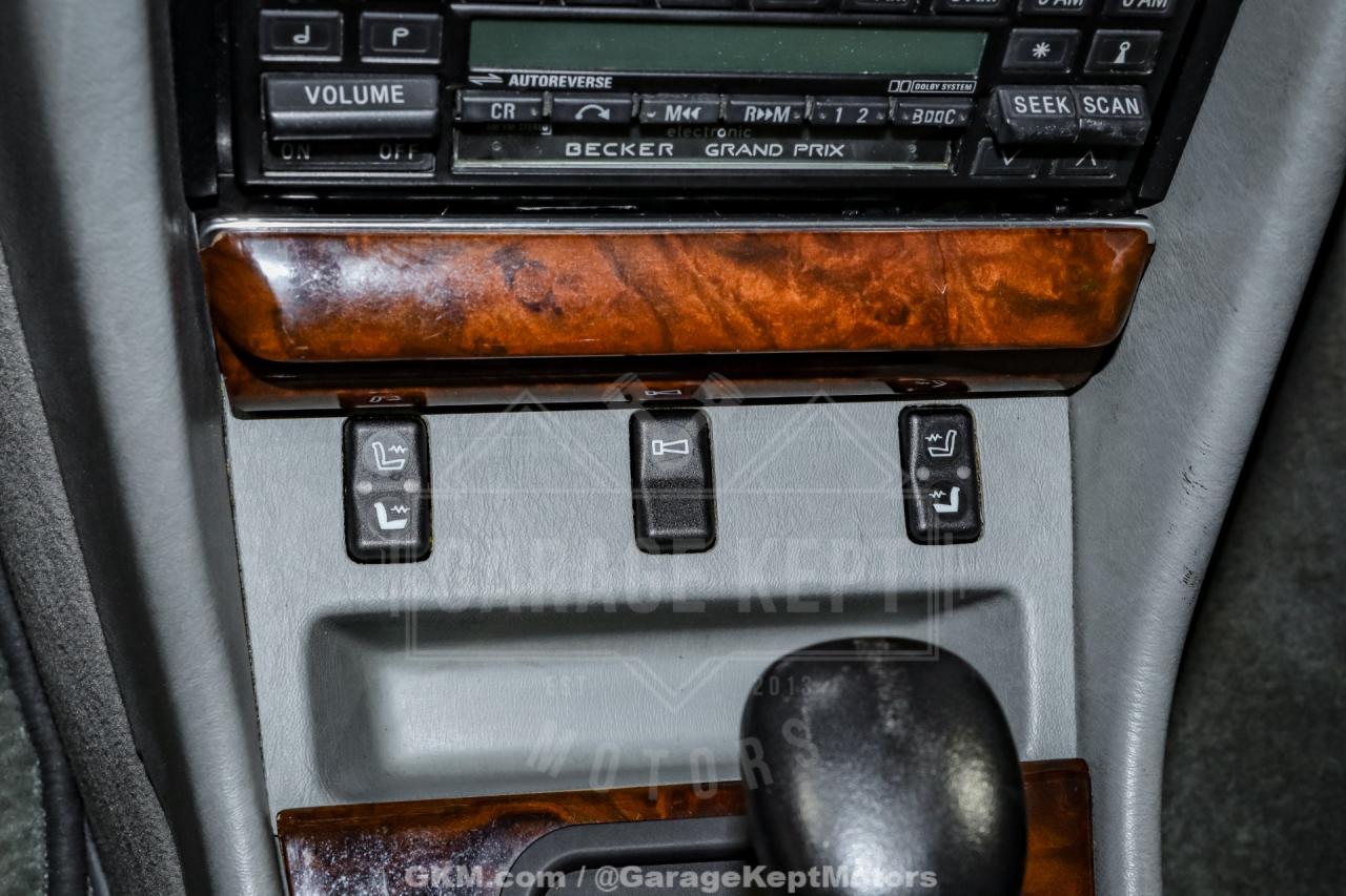 1991 Mercedes - Benz 560-Class