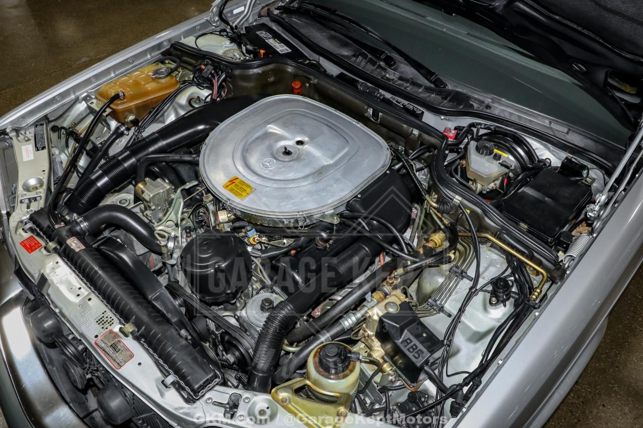 1991 Mercedes - Benz 560-Class