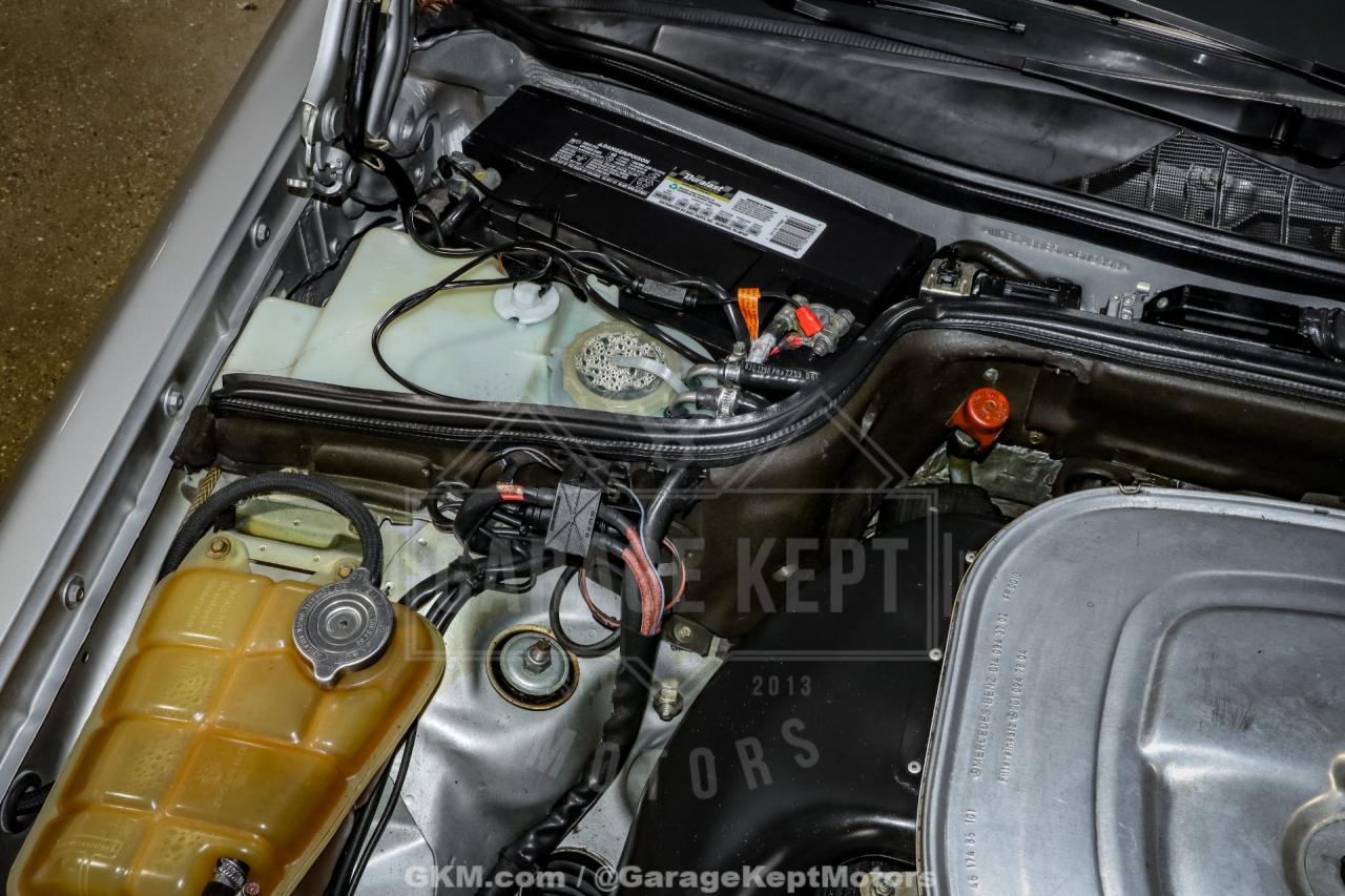 1991 Mercedes - Benz 560-Class