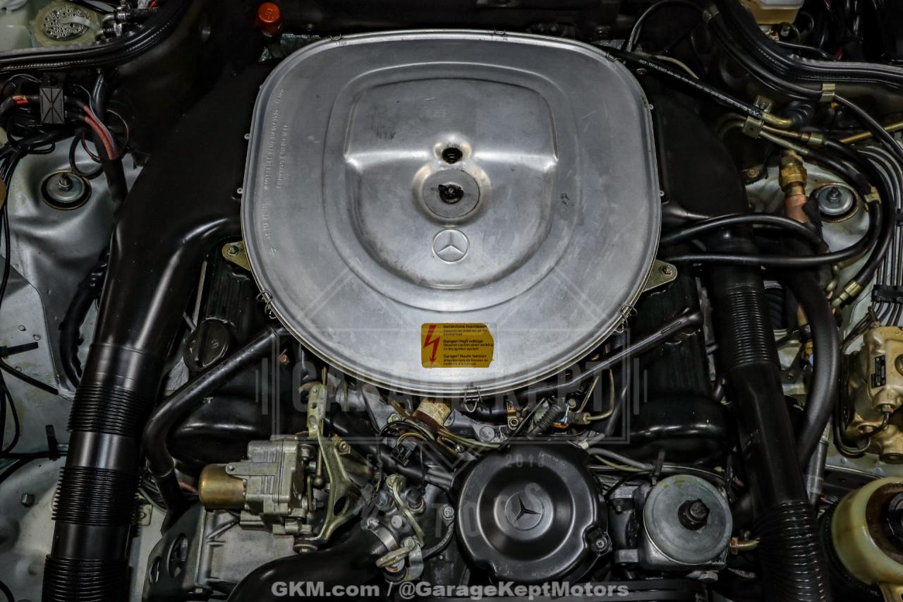 1991 Mercedes - Benz 560-Class