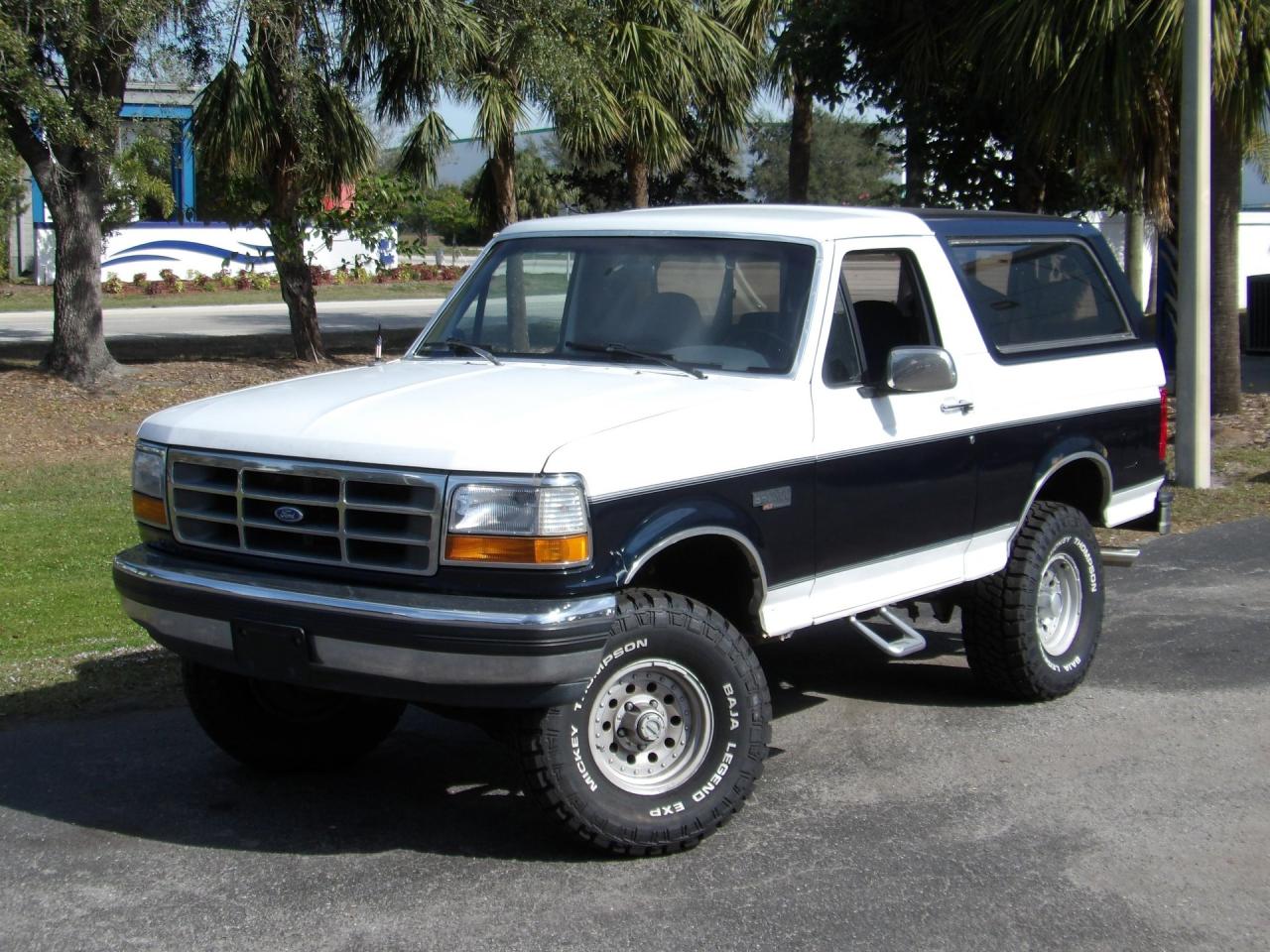 1992 Ford Bronco XLT 4X4