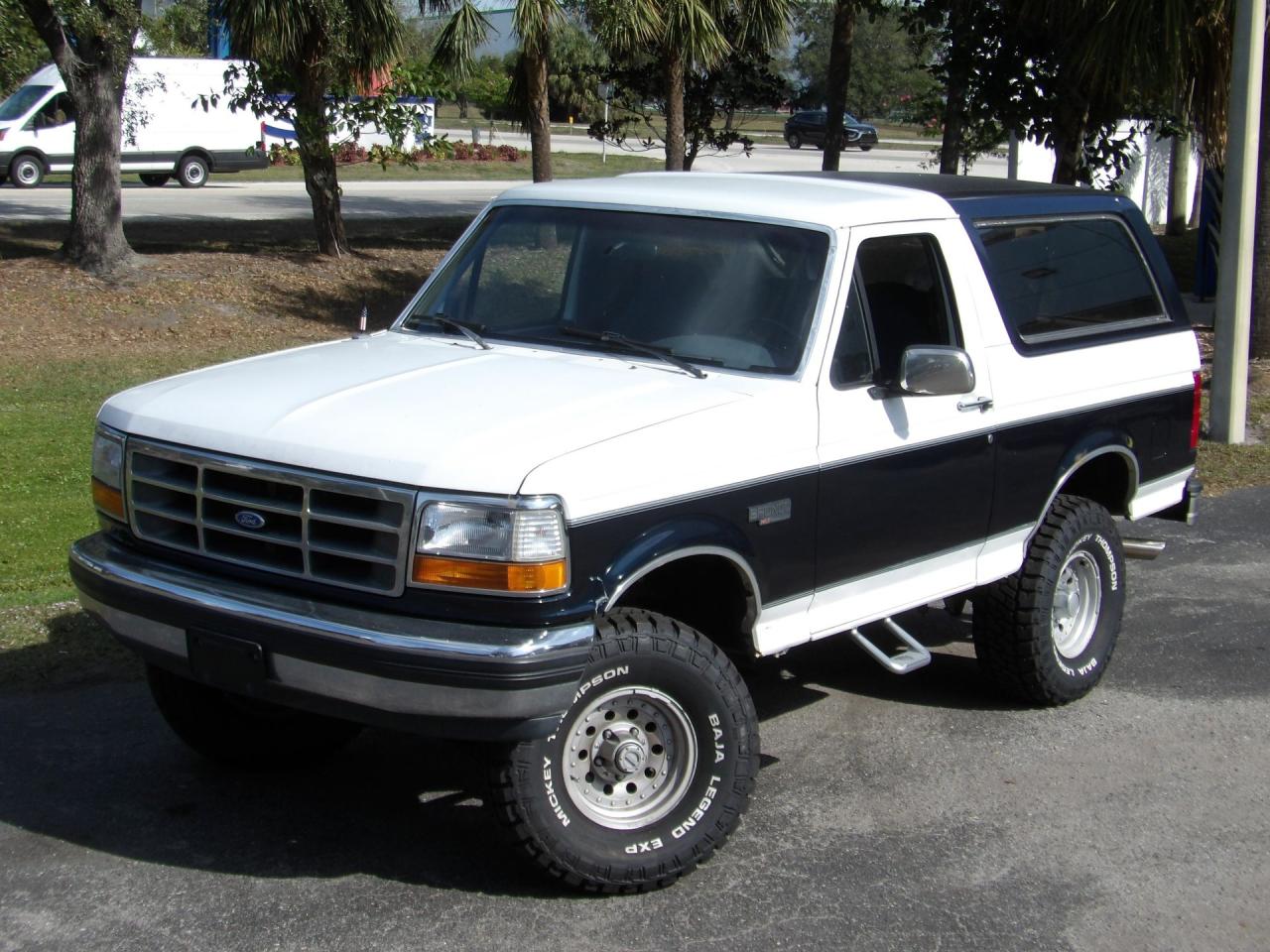 1992 Ford Bronco XLT 4X4