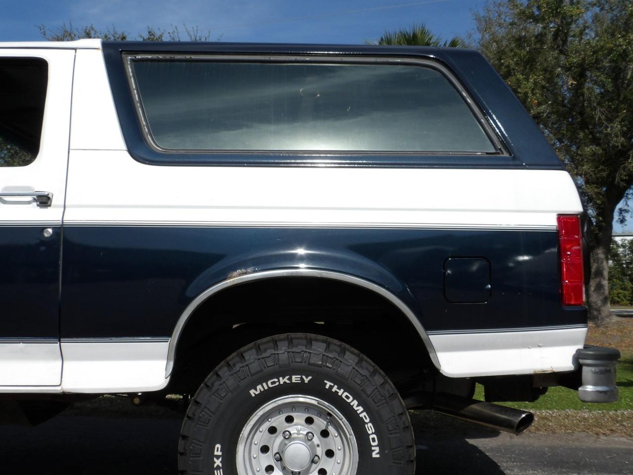 1992 Ford Bronco XLT 4X4