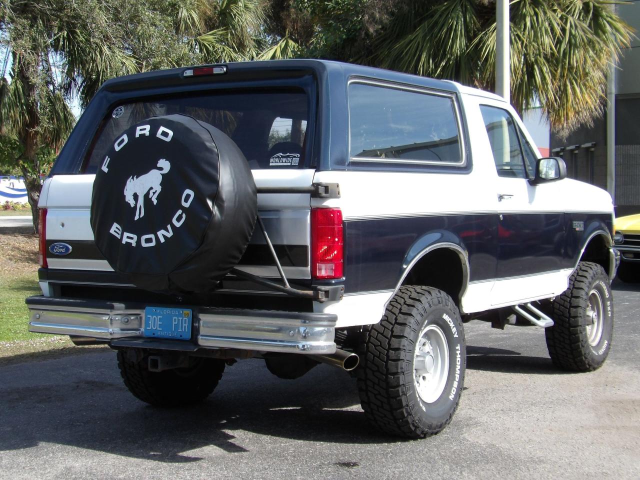 1992 Ford Bronco XLT 4X4