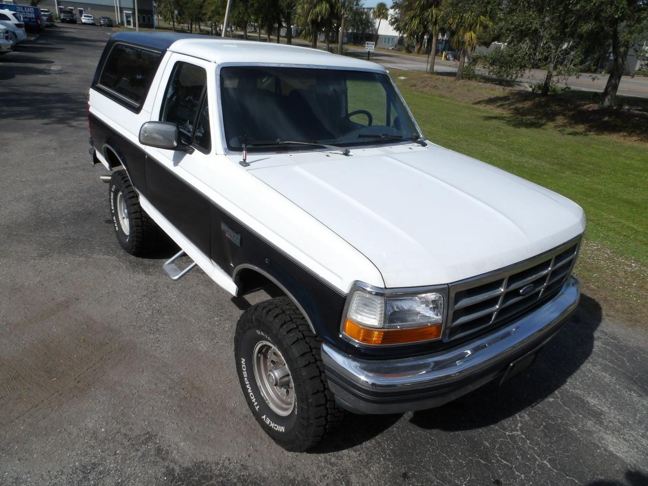 1992 Ford Bronco XLT 4X4