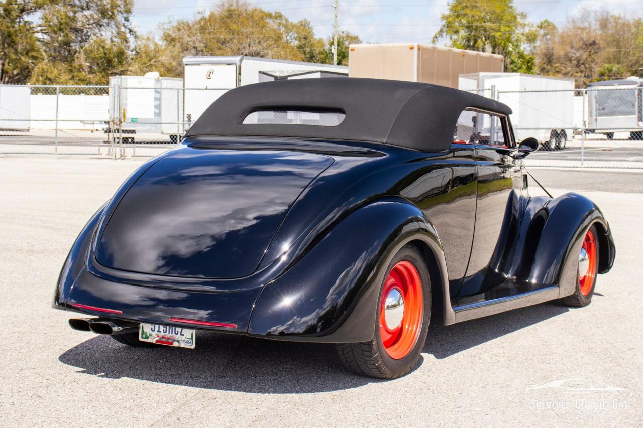 1937 Ford Cabriolet