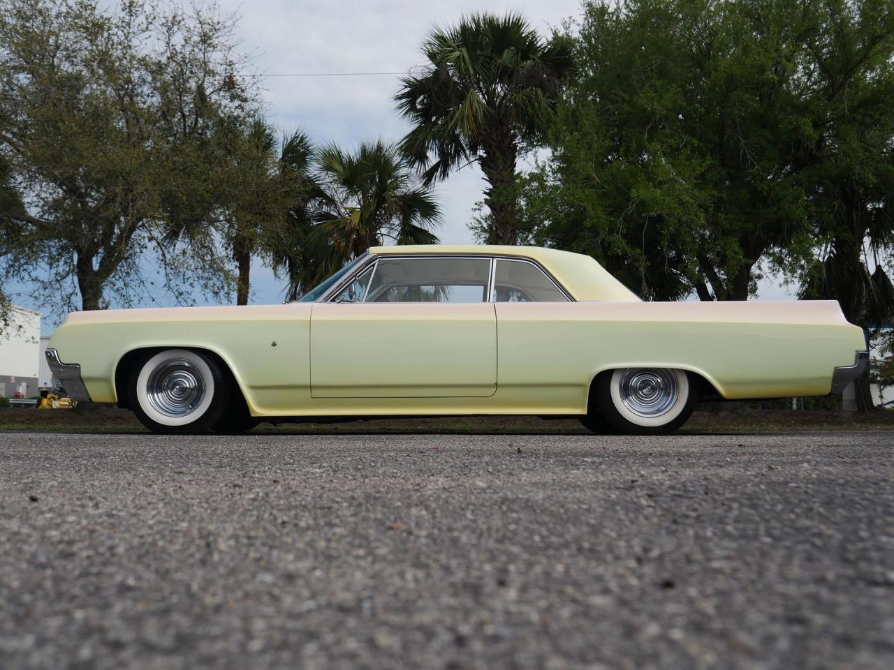 1964 Oldsmobile Dynamic Eighty Eight Restomod