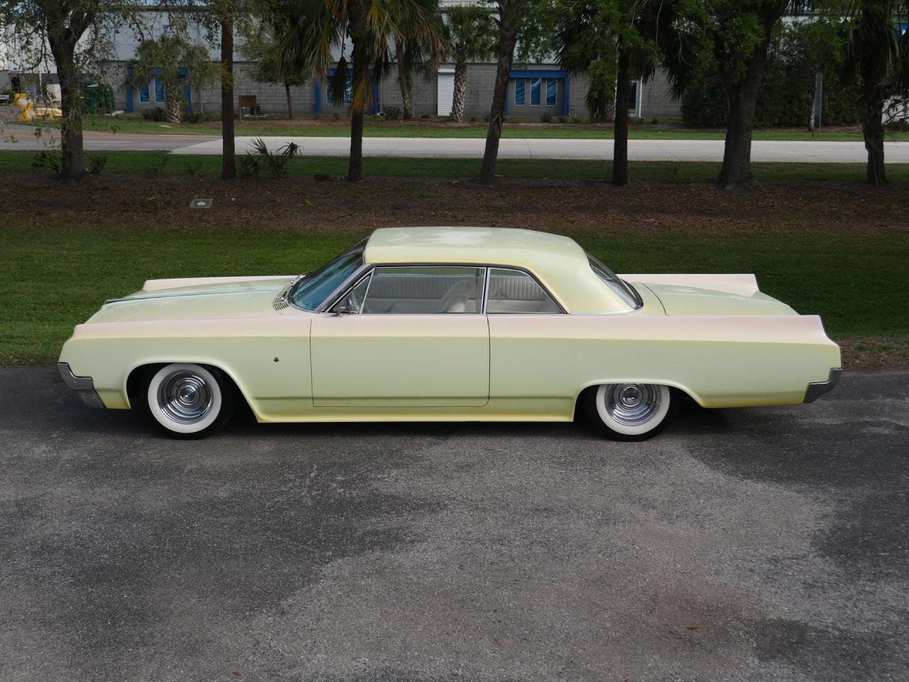 1964 Oldsmobile Dynamic Eighty Eight Restomod