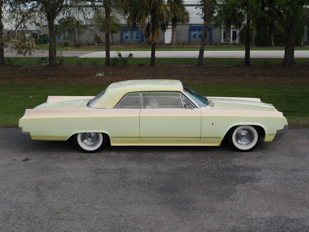 1964 Oldsmobile Dynamic Eighty Eight Restomod